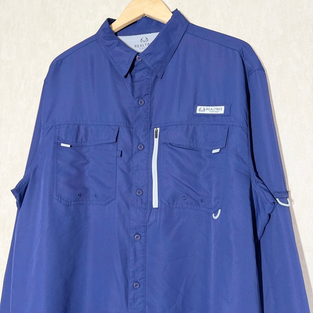 Realtree Men's Long Sleeve Fishing Guide Shirt Outdoor in Patriot Blue XL - Picture 2 of 10